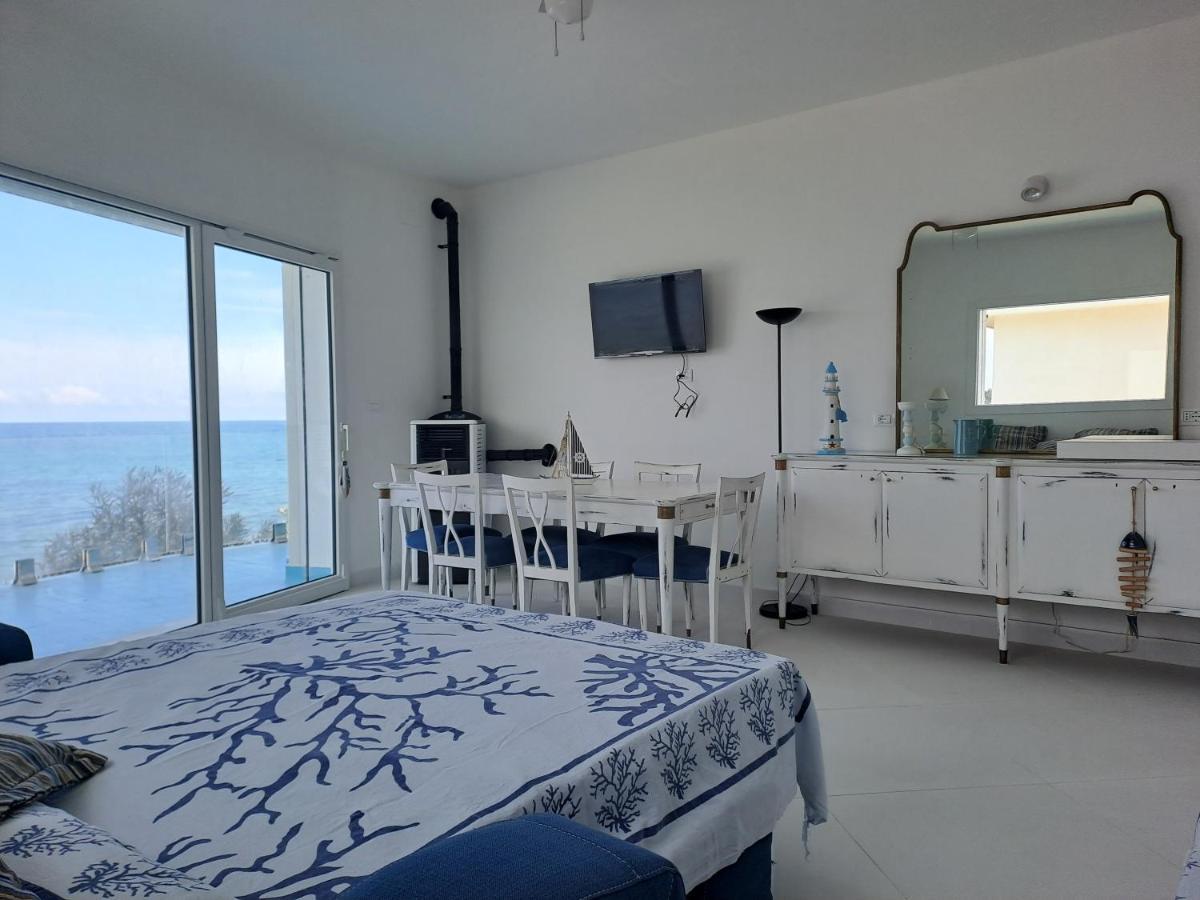 Blue Life, Sea-Luxury Rooms On The Beach Between Palermo And Cefalu' Casteldaccia Exterior foto