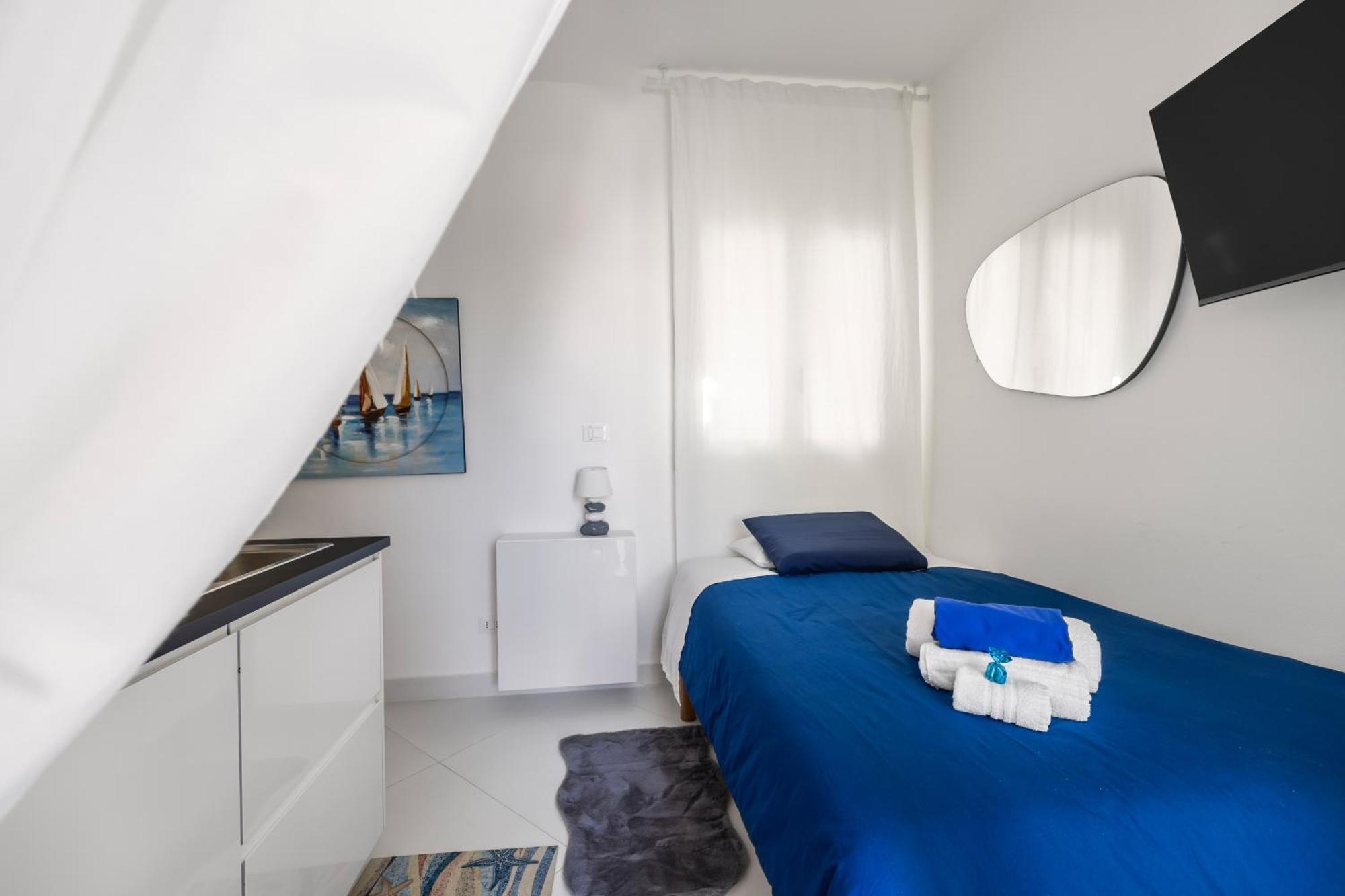 Blue Life, Sea-Luxury Rooms On The Beach Between Palermo And Cefalu' Casteldaccia Quarto foto
